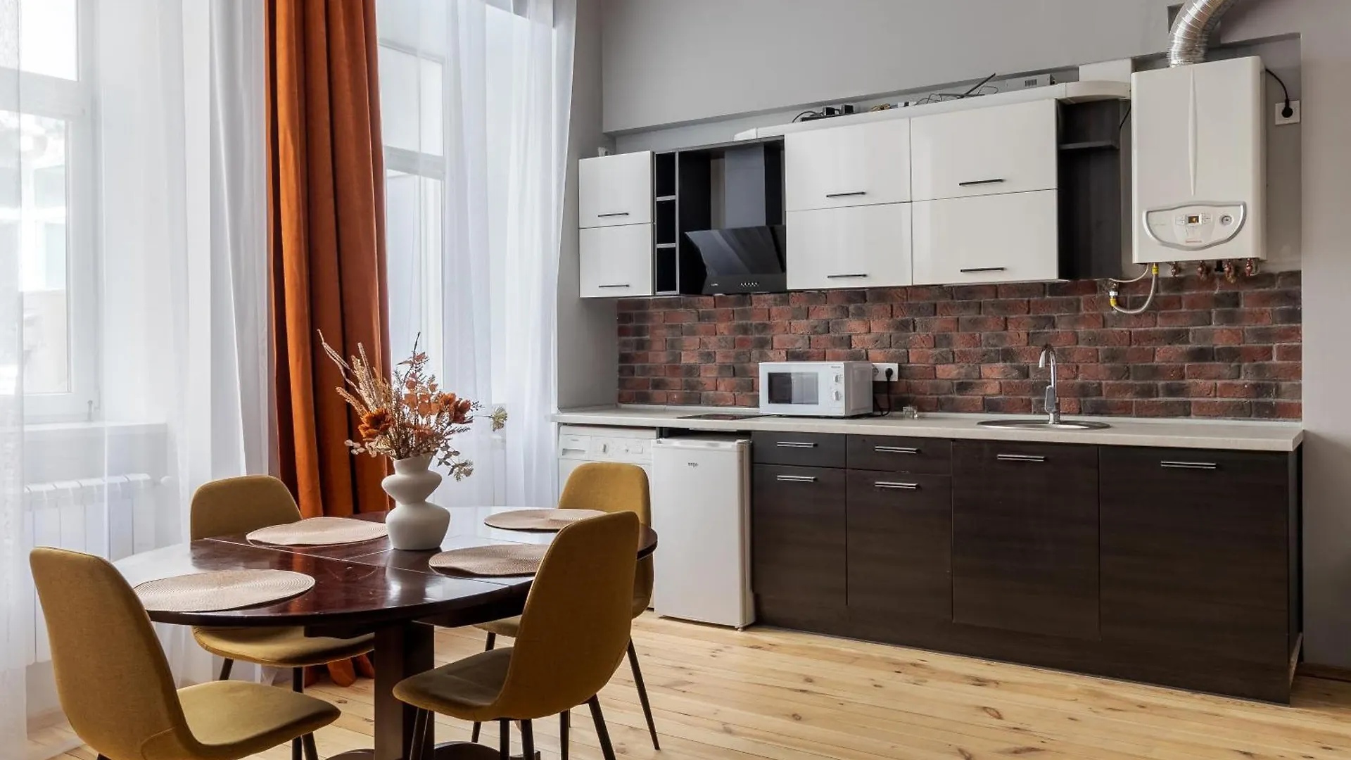 Tut Stavropigiyska Apartment Lviv