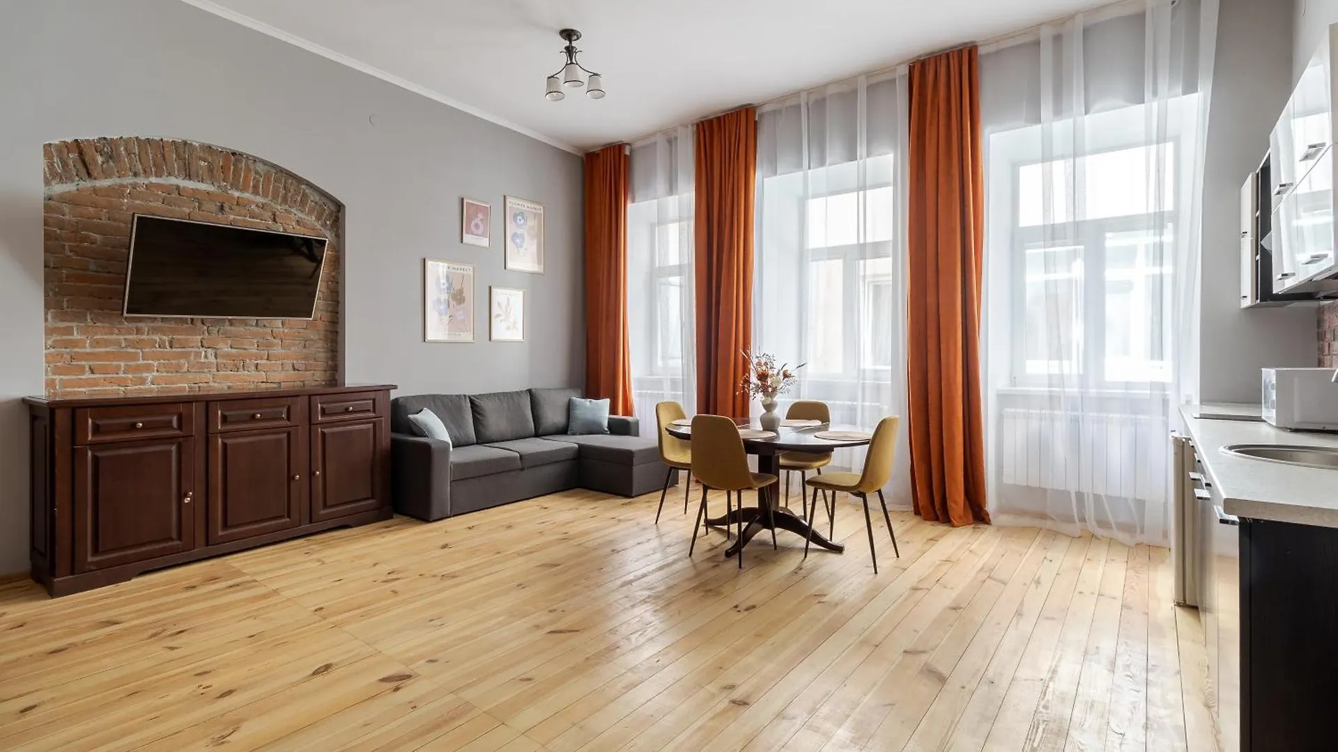 Tut Stavropigiyska Apartment Lviv