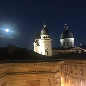 Romantic Panorama Krakivska Street Апартаменты